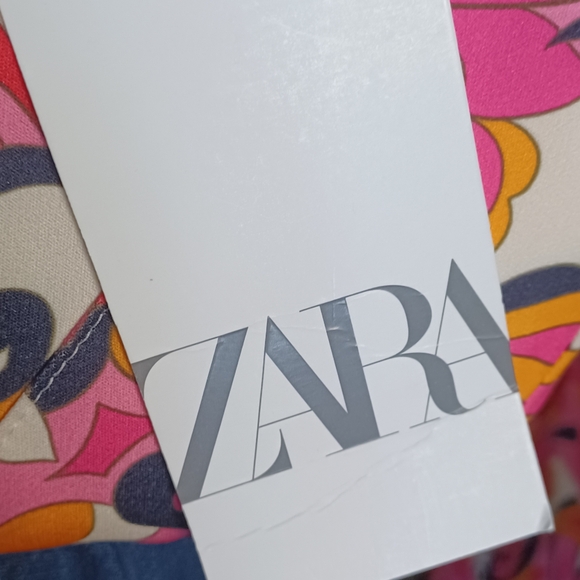 New ZARA Paisley Floral High Waisted Ankle Crop Pleated Trouser Pants size M - Picture 9 of 11
